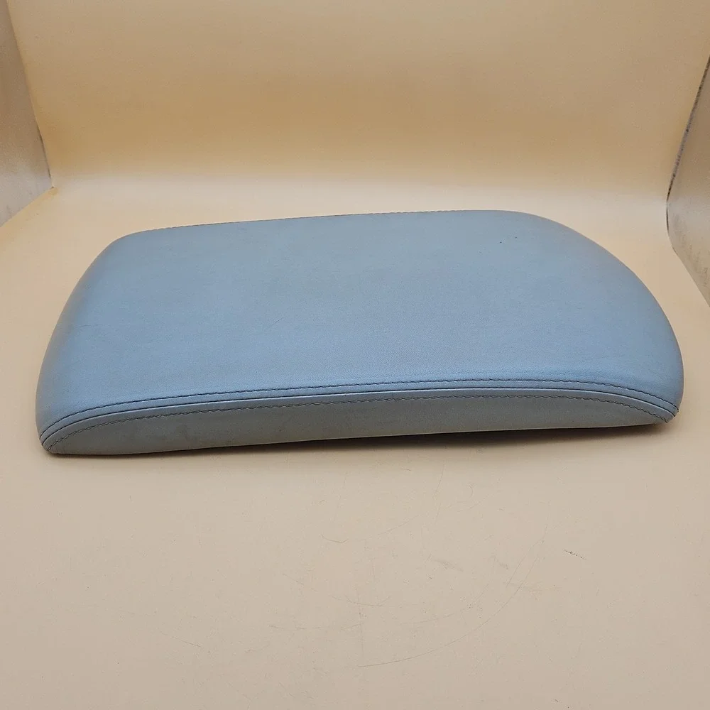 2004-12 QX56 Armada Rear‎ Center Console Beige Leather Armrest Lid Cover OEM